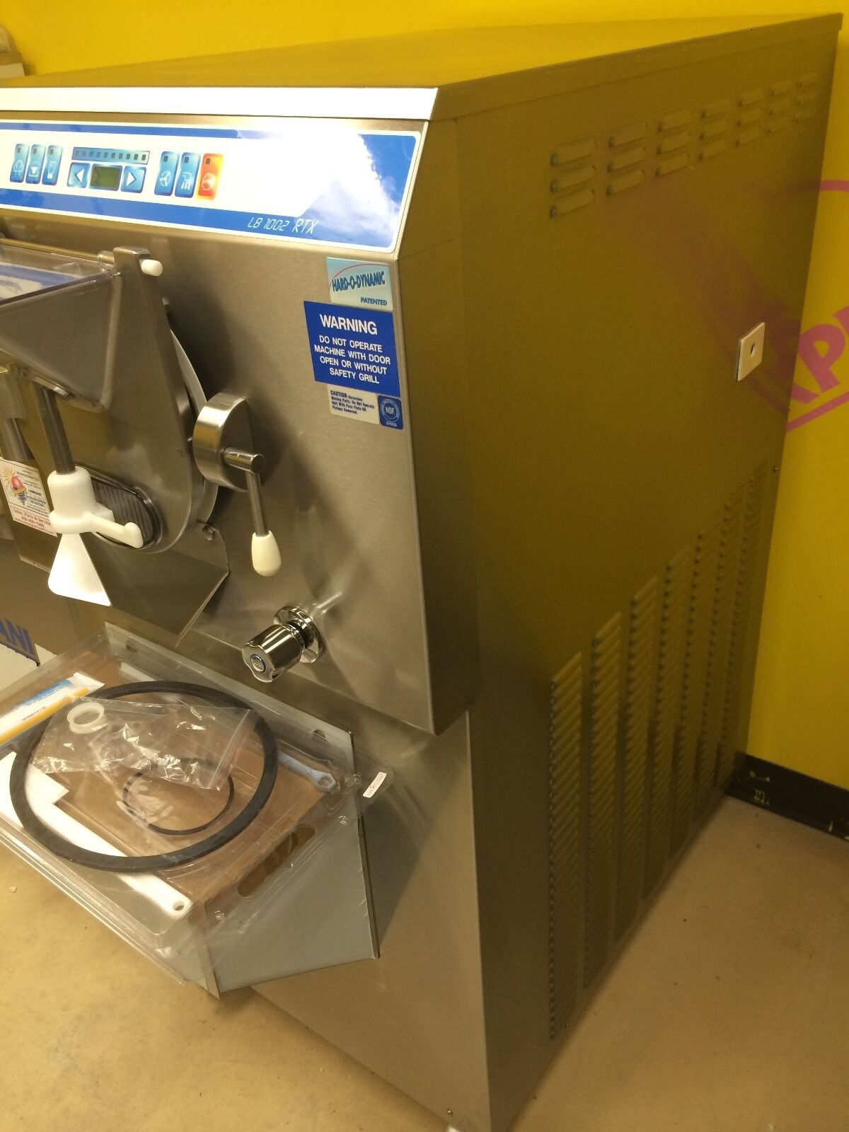 CARPIGIANI BATCH FREEZER GELATO ICE CREAM ITALIAN ICE LB 1002